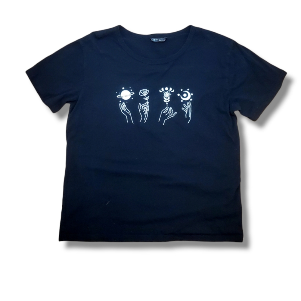 Black T-shirt Hands with Flowers Graphic Size XL